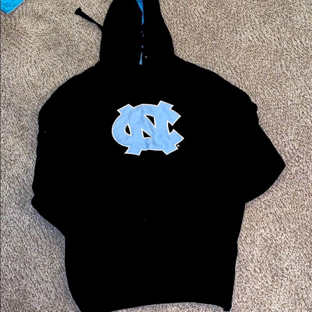 Men’s Large UNC Sweatshirt